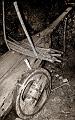 27-Carro de bois desgastadopelo tempo